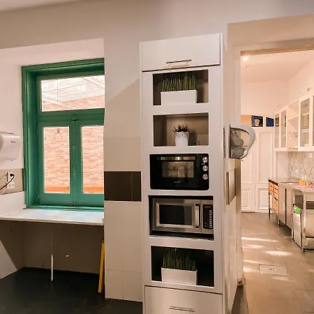 Хостел Safestay Bairro Alto