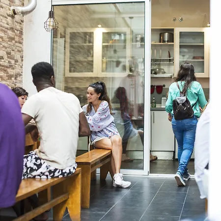 Safestay Bairro Alto Хостел *