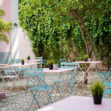 Safestay Bairro Alto Hostel *