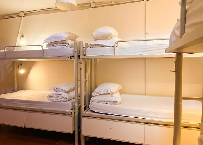 Safestay Bairro Alto אכסניה