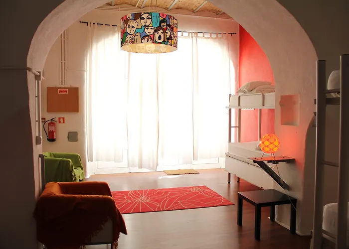 Safestay Bairro Alto אכסניה ליסבון