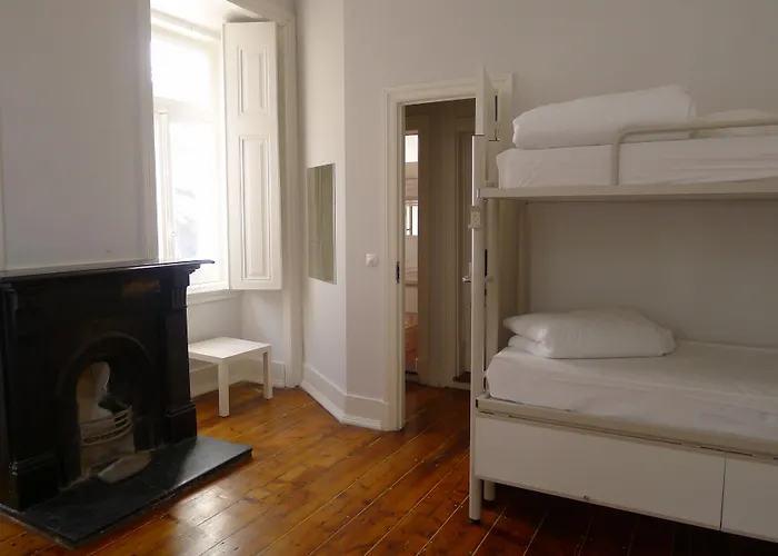 Safestay Bairro Alto * ליסבון