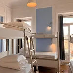 Safestay Bairro Alto Хостел *