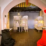 Хостел Safestay Bairro Alto Лісабон