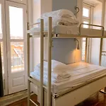 Safestay Bairro Alto Хостел